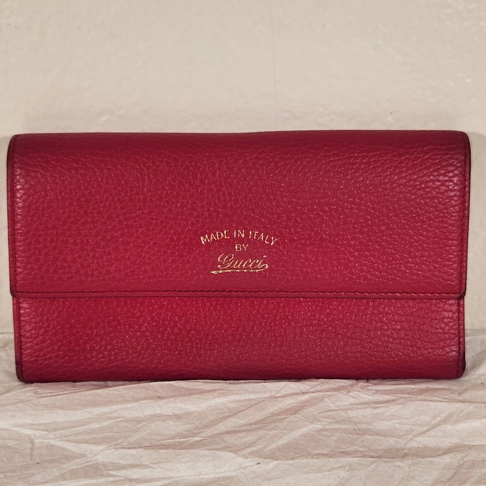 Gucci Women's Fuchsia Pink Bifold Long Wallet Leather Card Holder Used